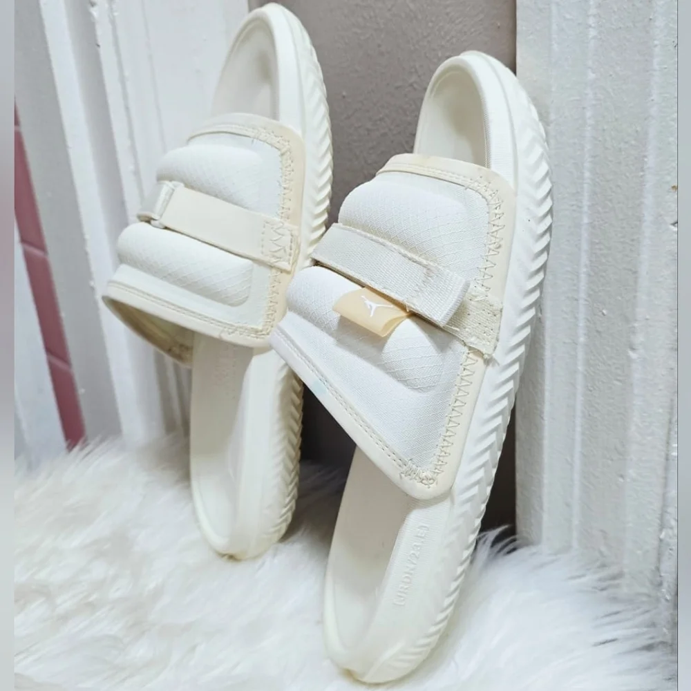 Jordan Super Play Slides Sandals Coconut Milk Men's Size 40🌴✌️